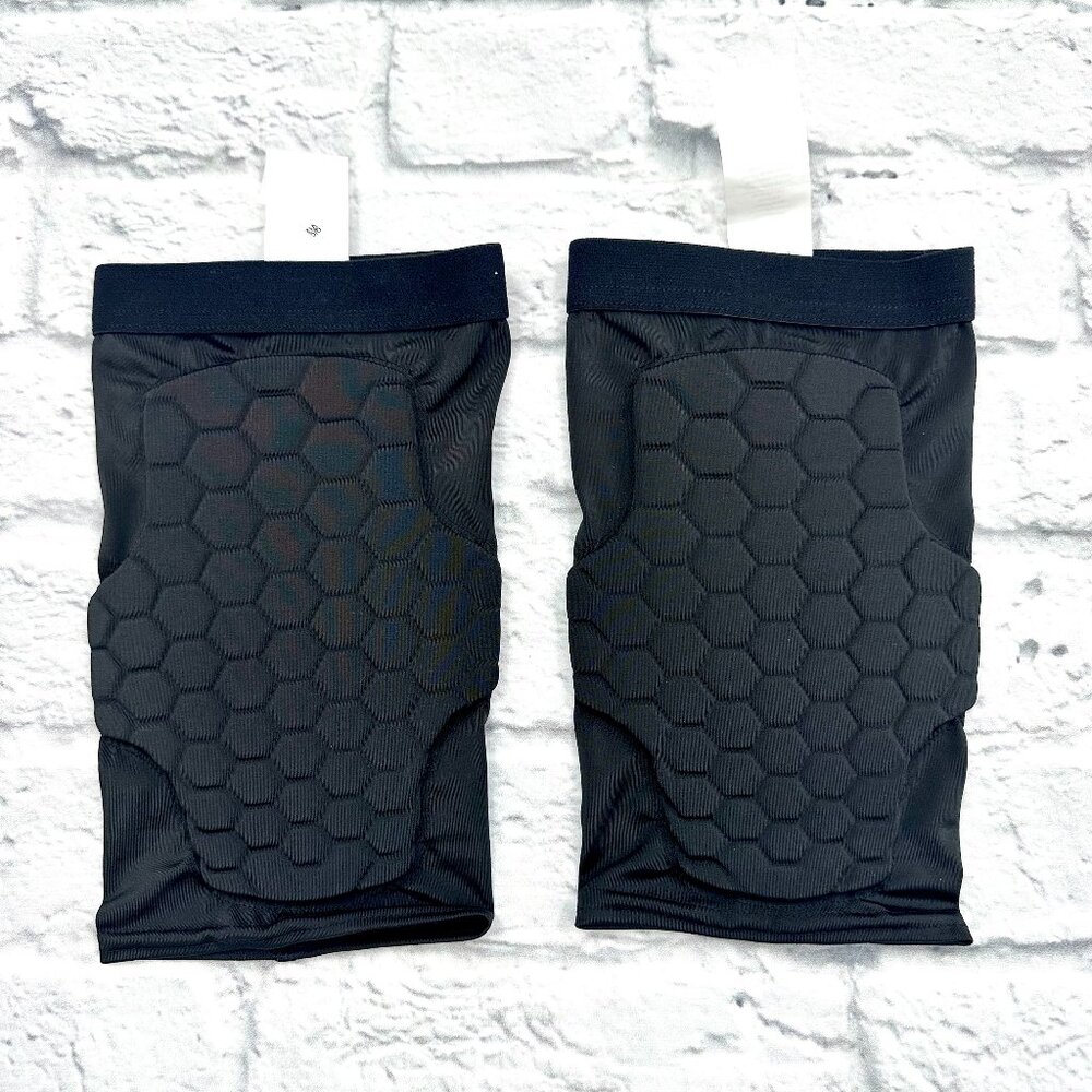 NWOT Under Armour black pro hex padded volleyball knee pads adult large